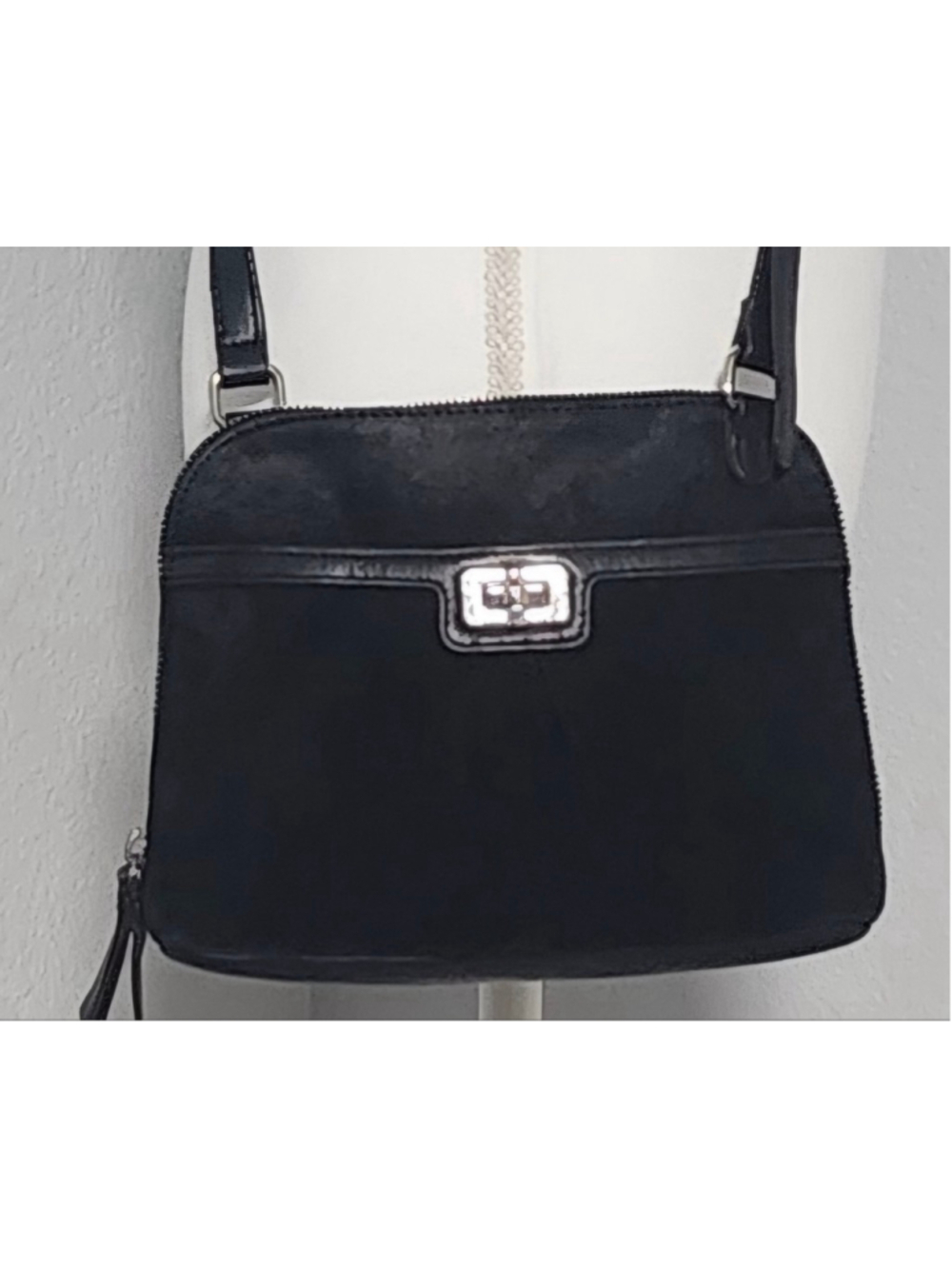 B. Makowsky Black Genuine Suede Leather Crossbody Maisie Bag Vintage!